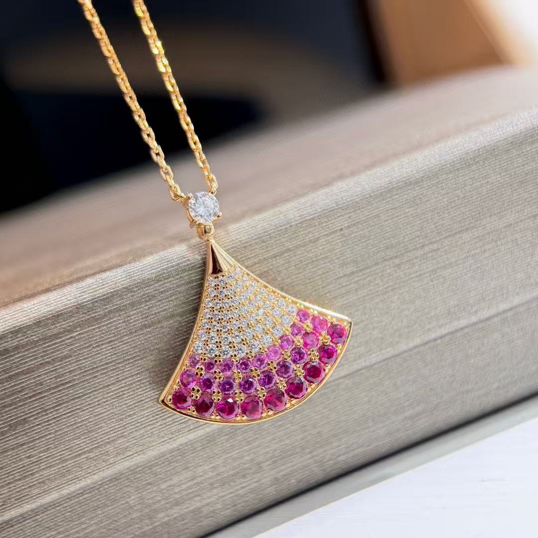 BVLGARI ディーヴァ ドリーム  ネックレス