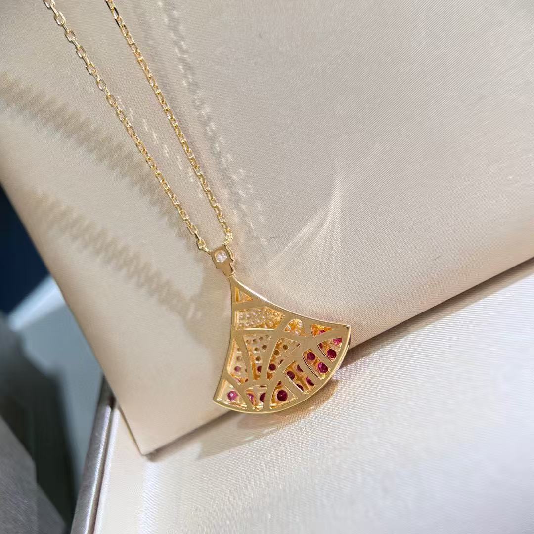 BVLGARI ディーヴァ ドリーム  ネックレス