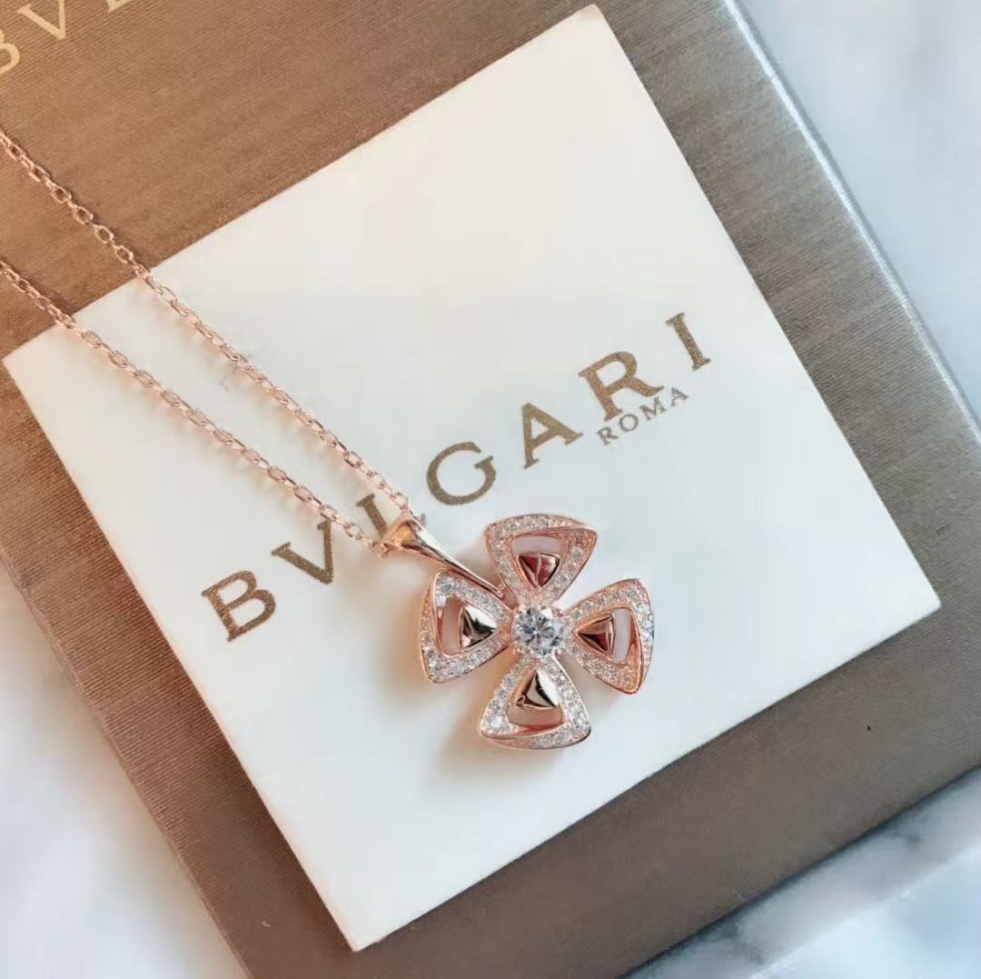 BVLGARI ディーヴァ ドリーム  ネックレス