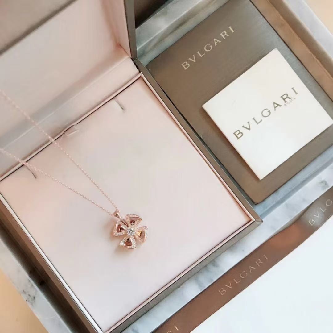 BVLGARI ディーヴァ ドリーム  ネックレス