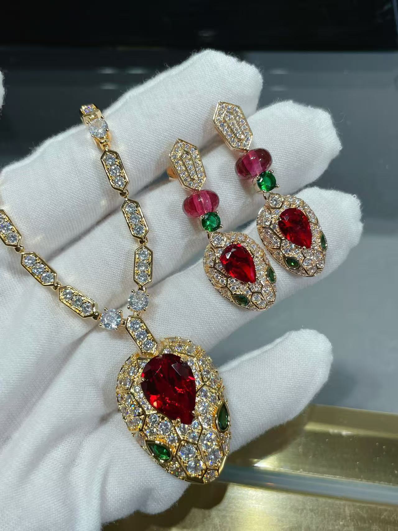 BVLGARI ディーヴァ ドリーム  ネックレス