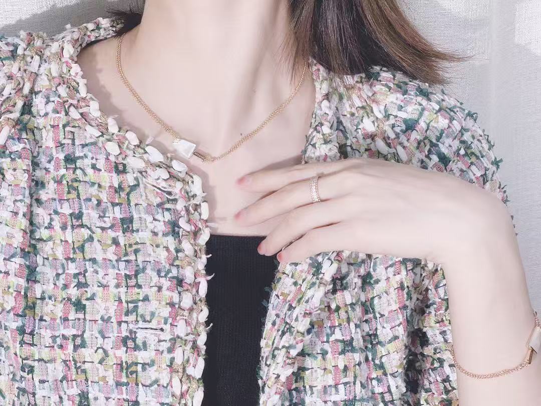 BVLGARI ディーヴァ ドリーム  ネックレス