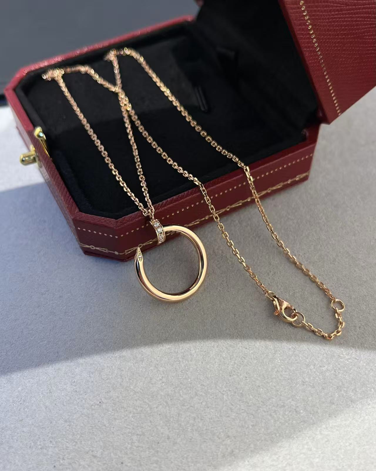 Cartier カルティエ ネックレス