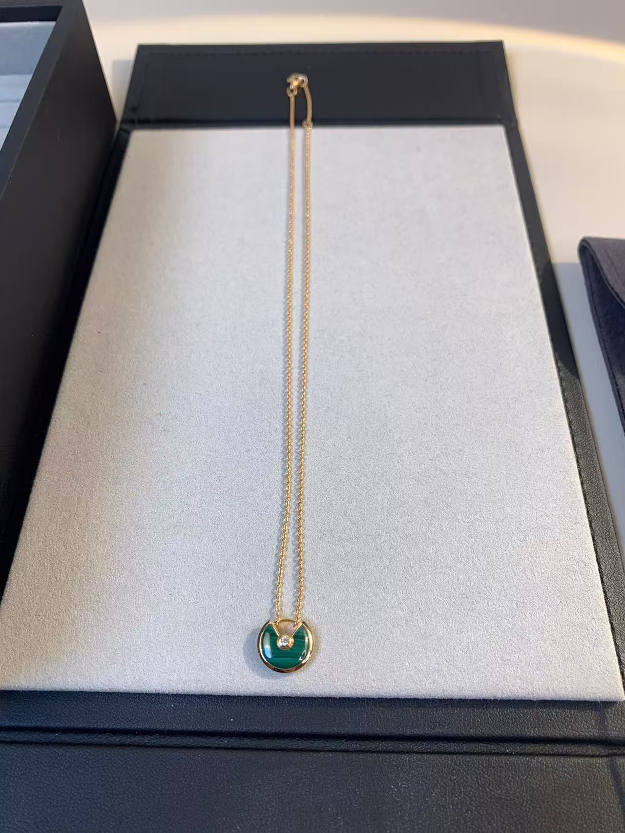 Cartier カルティエ ネックレス