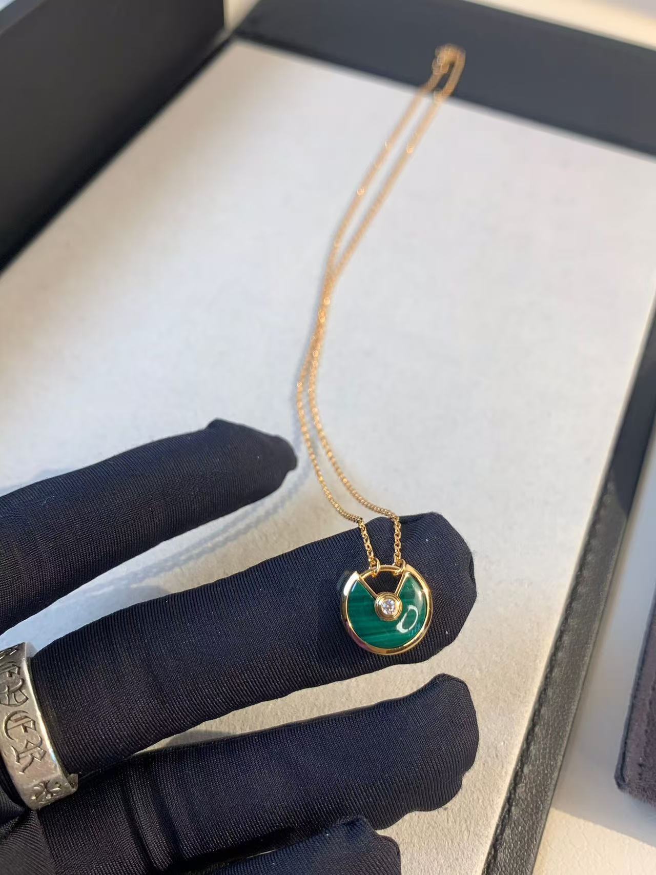 Cartier カルティエ ネックレス