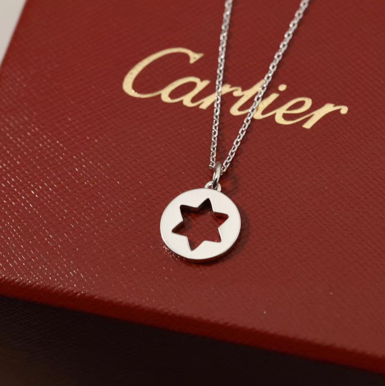 Cartier カルティエ ネックレス