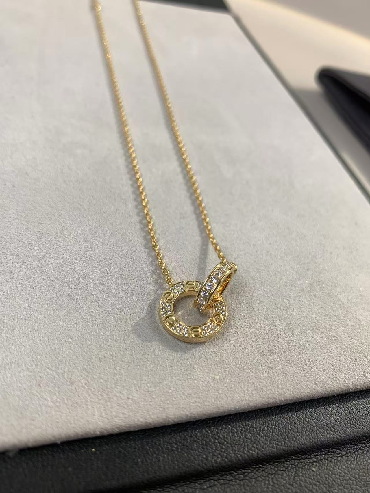 Cartier カルティエ ネックレス