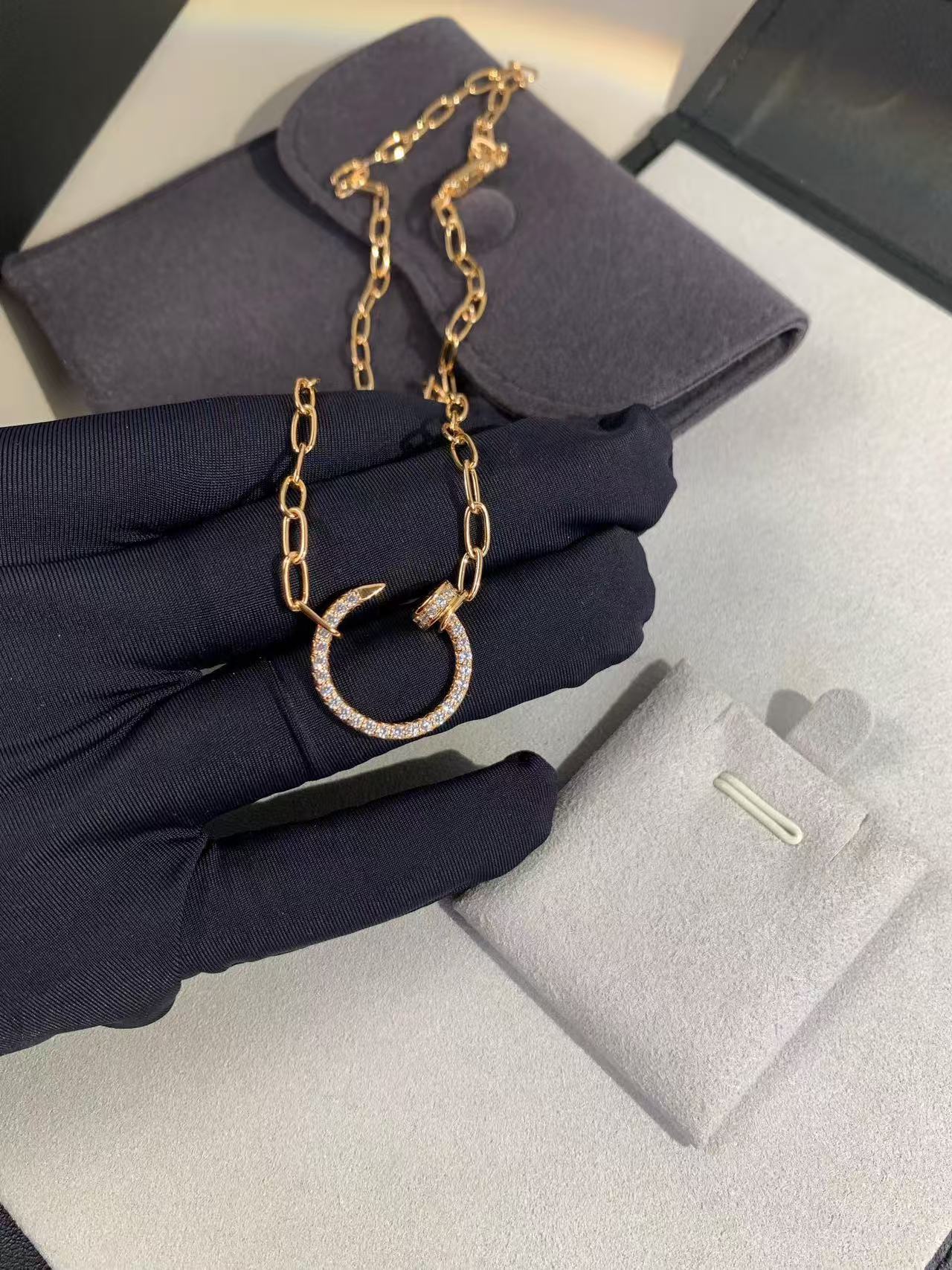 Cartier カルティエ ネックレス