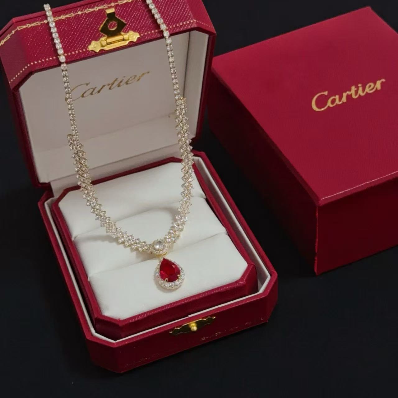 Cartier カルティエ ネックレス