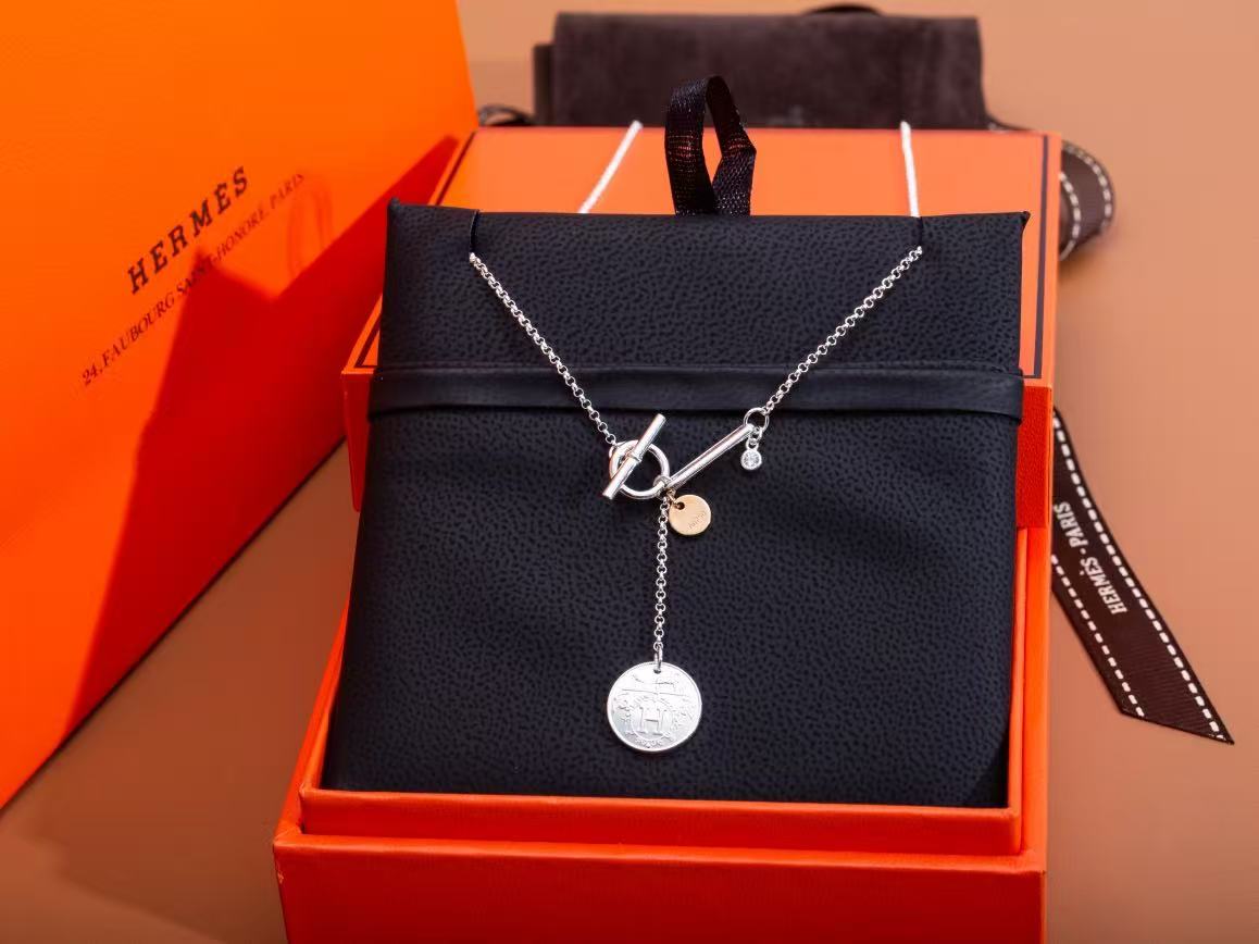 Hermes エルメス ネックレス