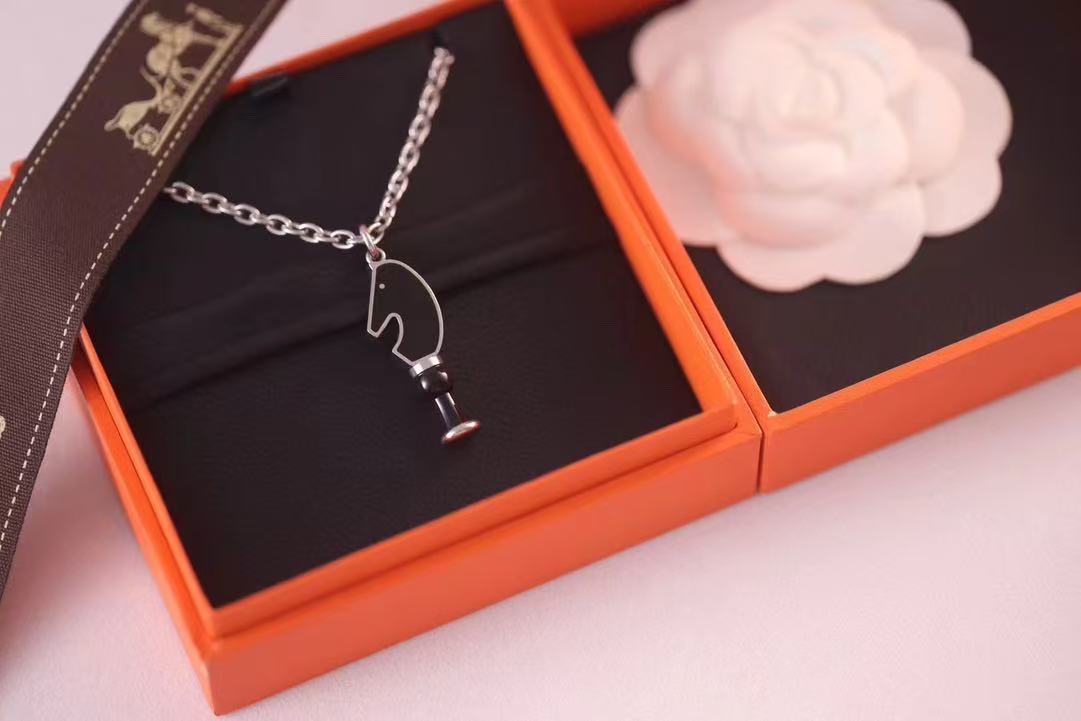 Hermes エルメス ネックレス