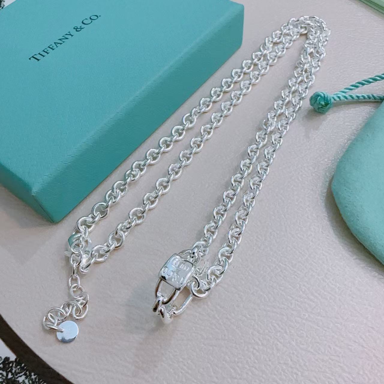 Tiffany ティファニー ネックレス