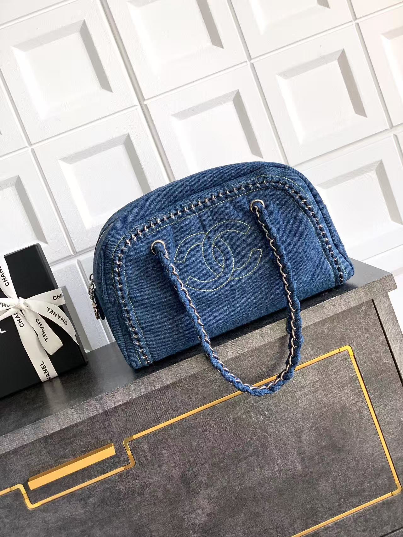 CHANEL シャネル  バッグ