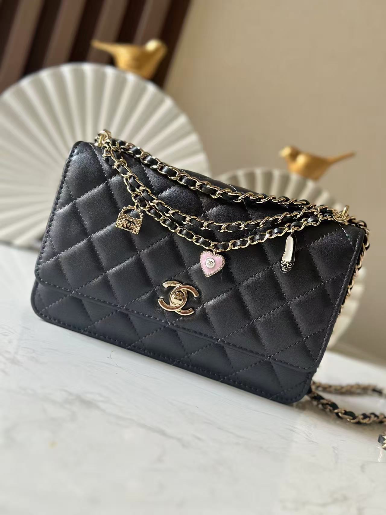 CHANEL シャネル  バッグ