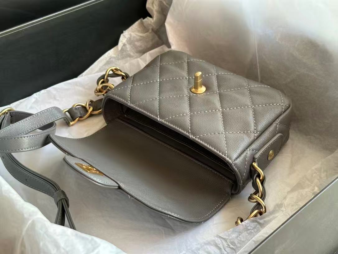 CHANEL シャネル  バッグ