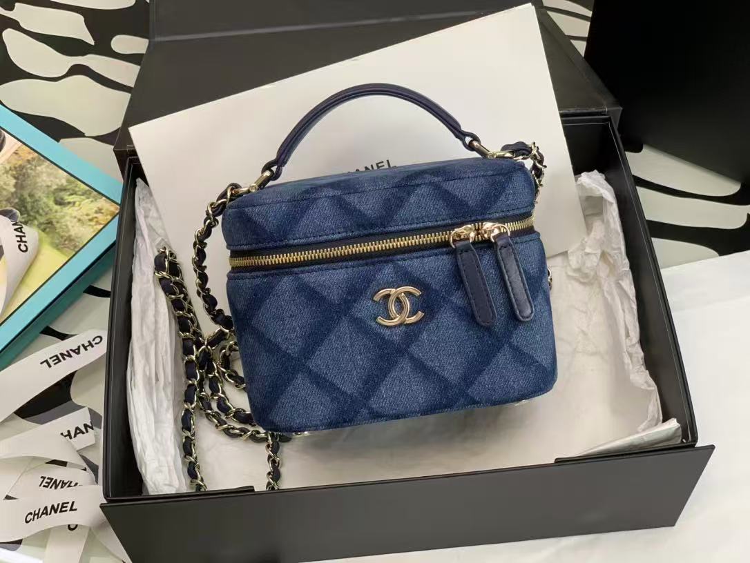 CHANEL シャネル  バッグ