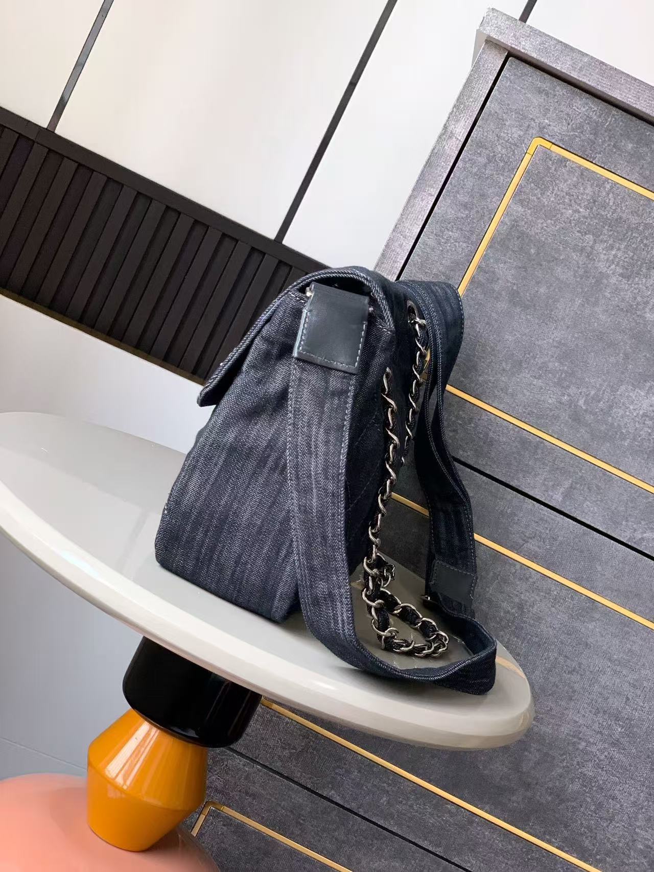 CHANEL シャネル  バッグ