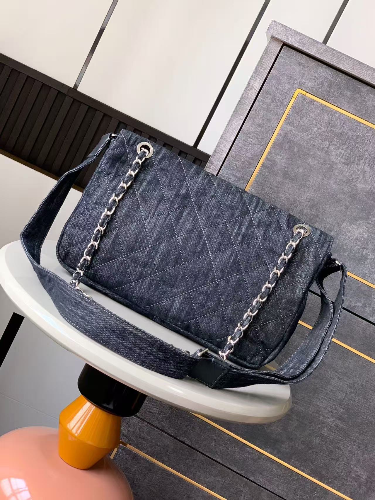 CHANEL シャネル  バッグ
