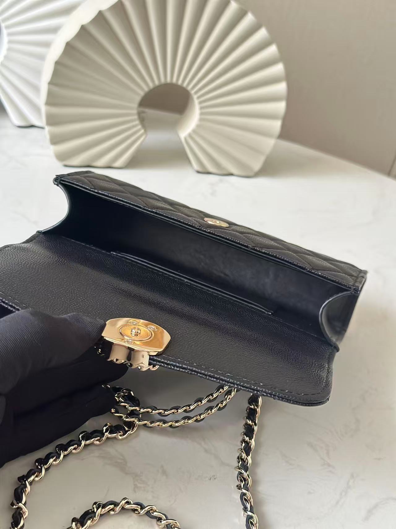 CHANEL シャネル  バッグ