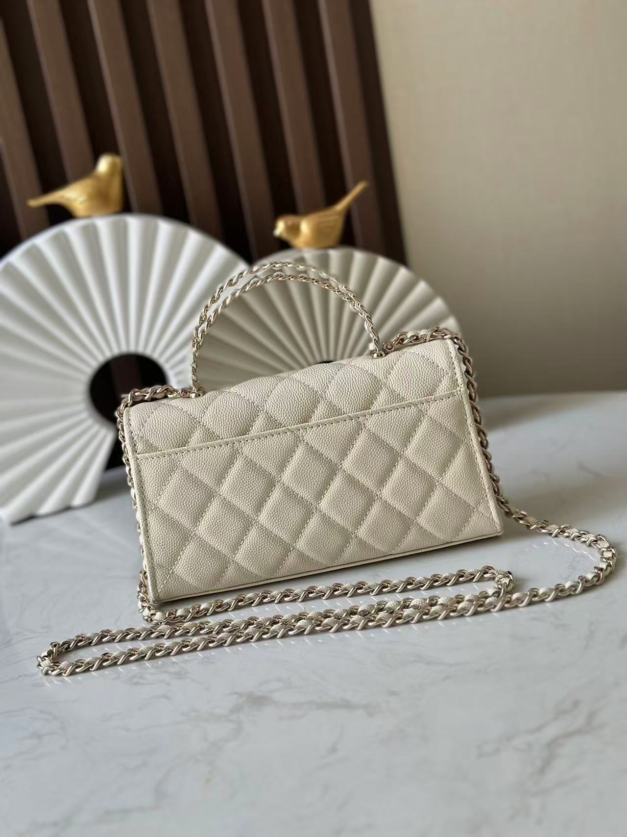 CHANEL シャネル  バッグ