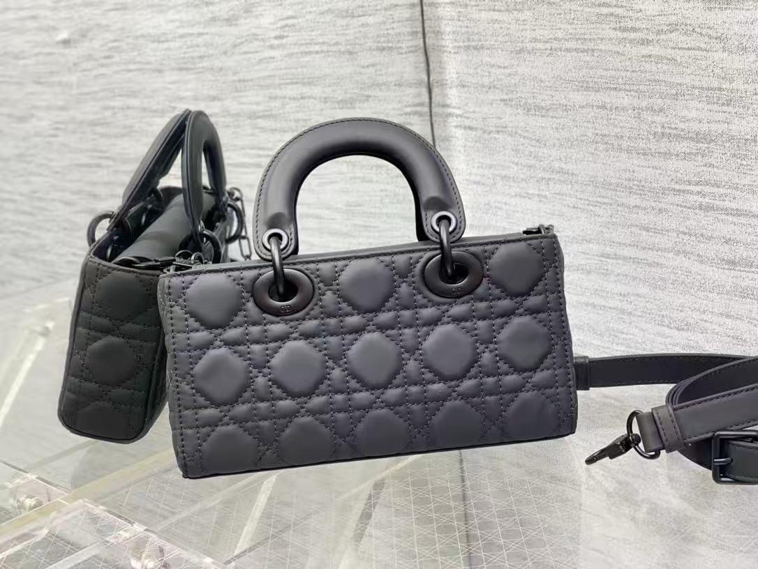 DIOR ディオール  バッグ