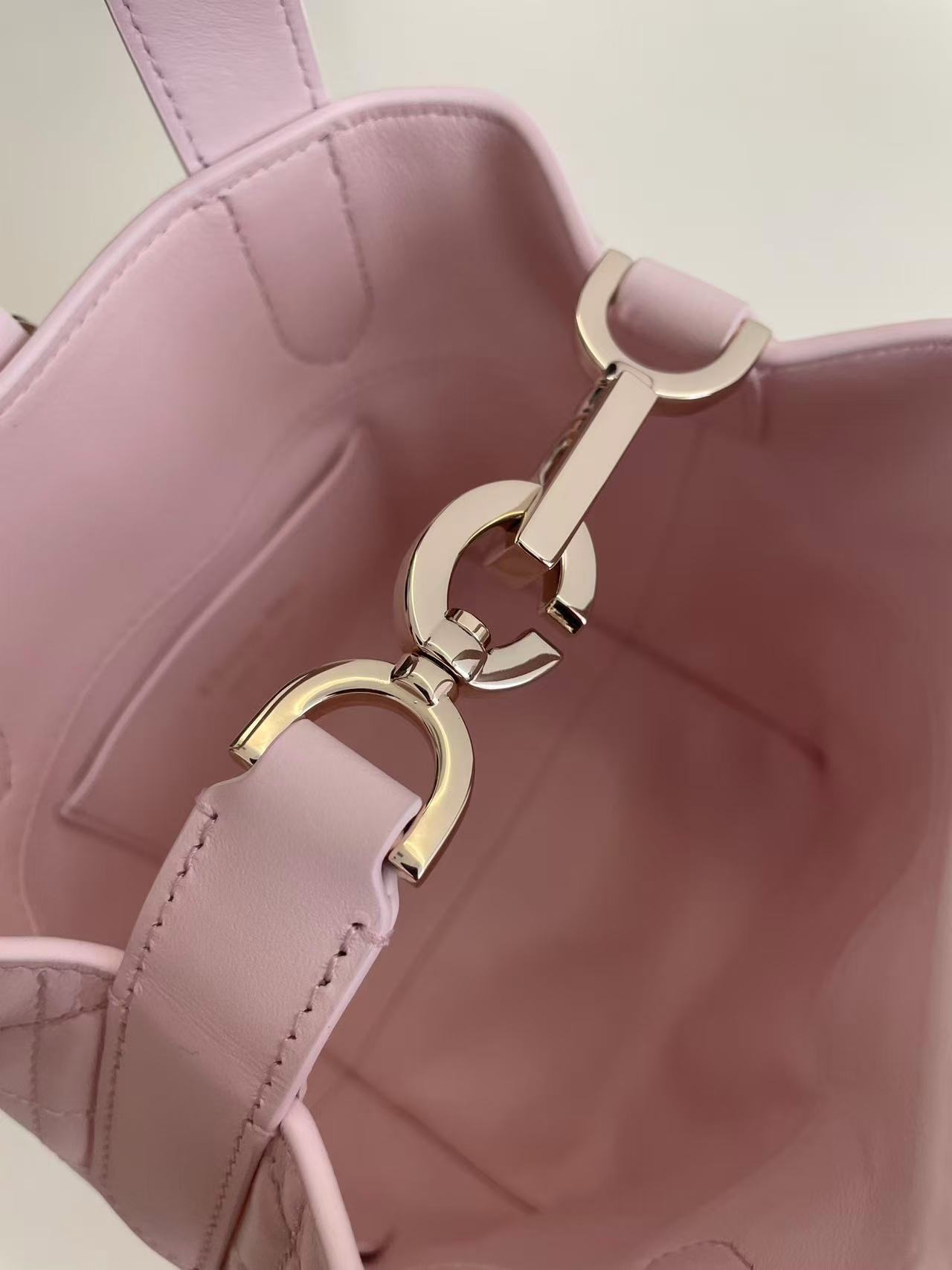 DIOR ディオール  バッグ