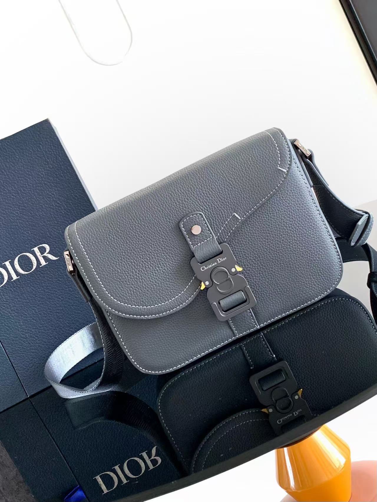 DIOR ディオール  バッグ