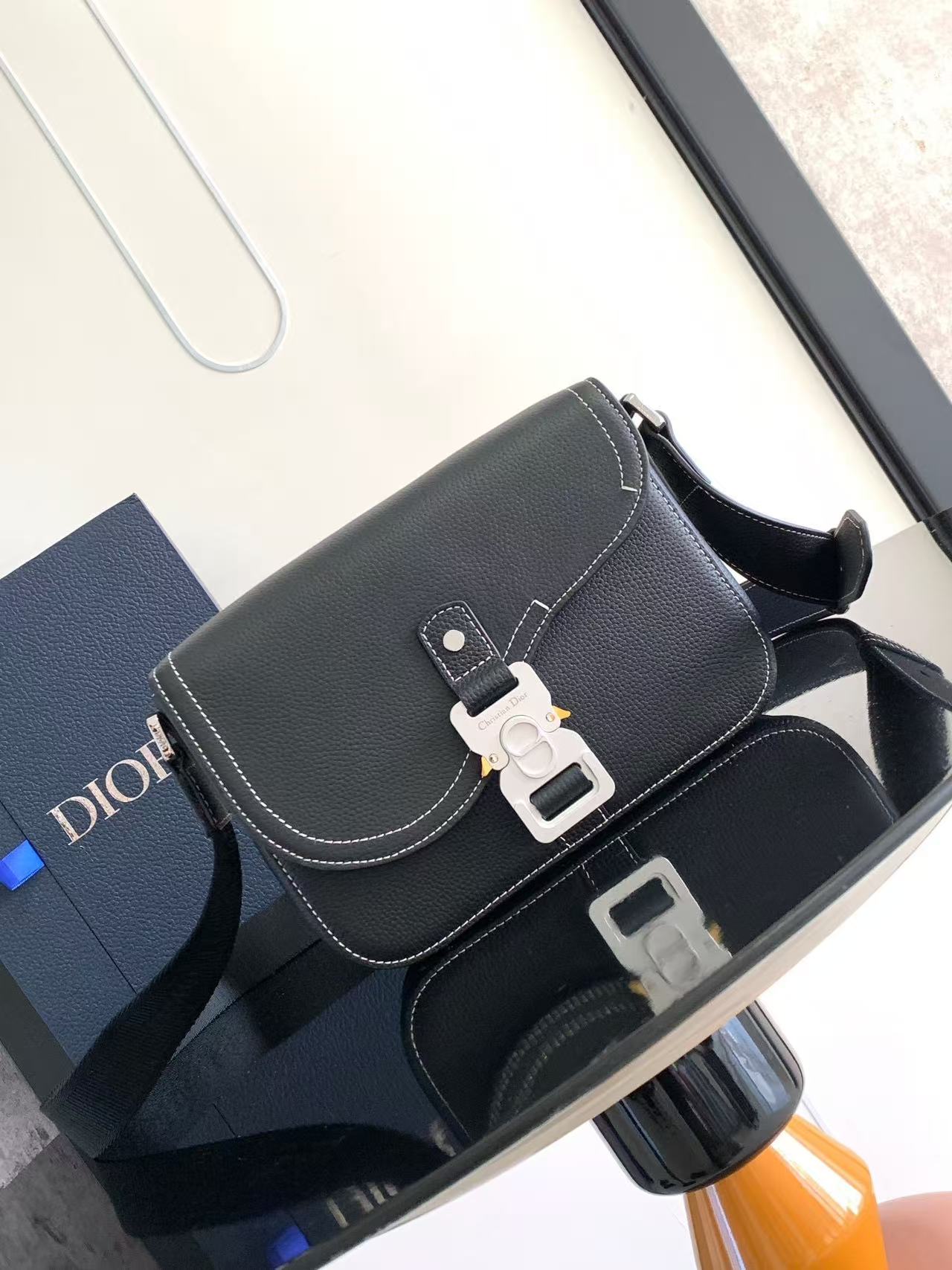 DIOR ディオール  バッグ