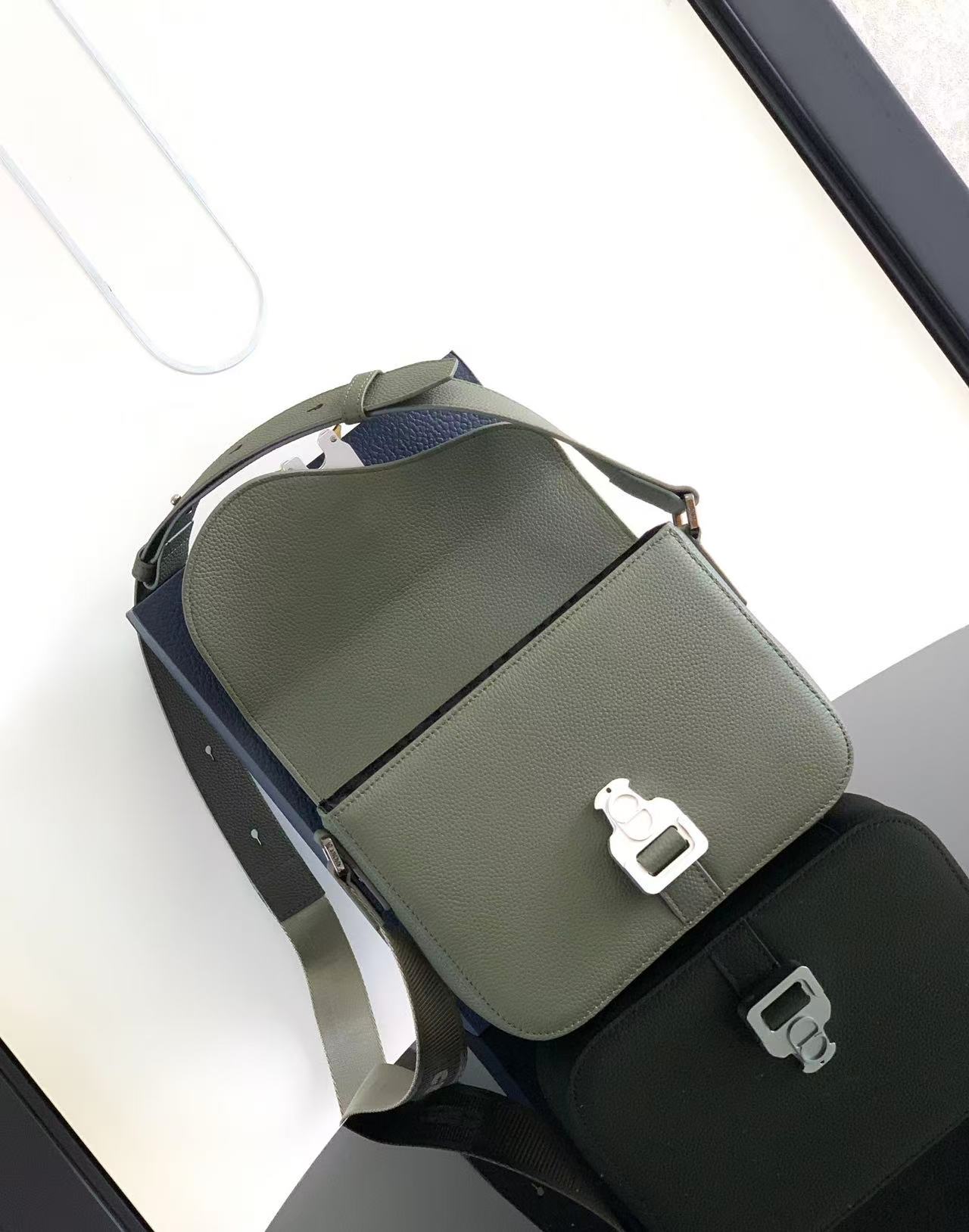 DIOR ディオール  バッグ