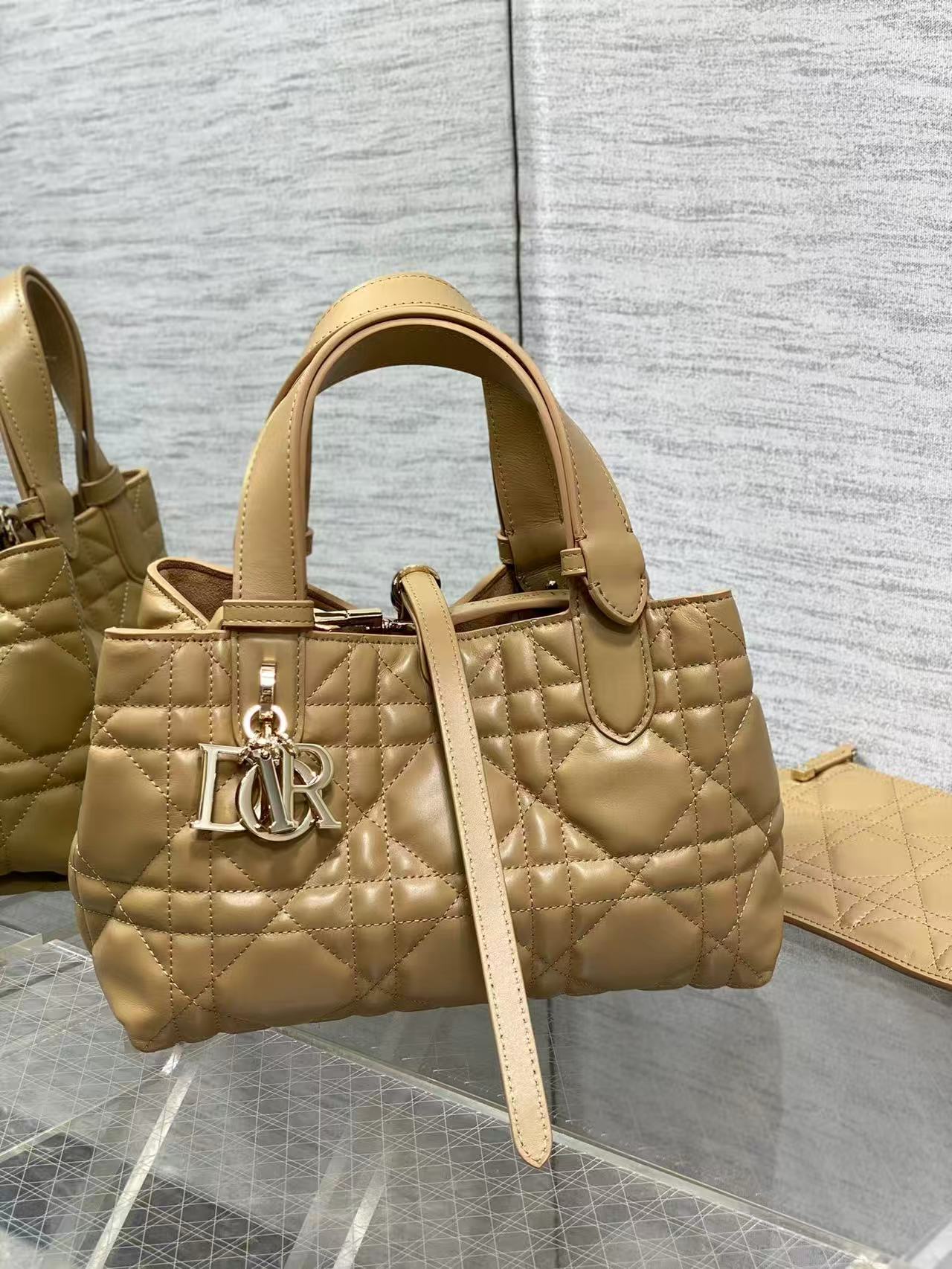 DIOR ディオール  バッグ