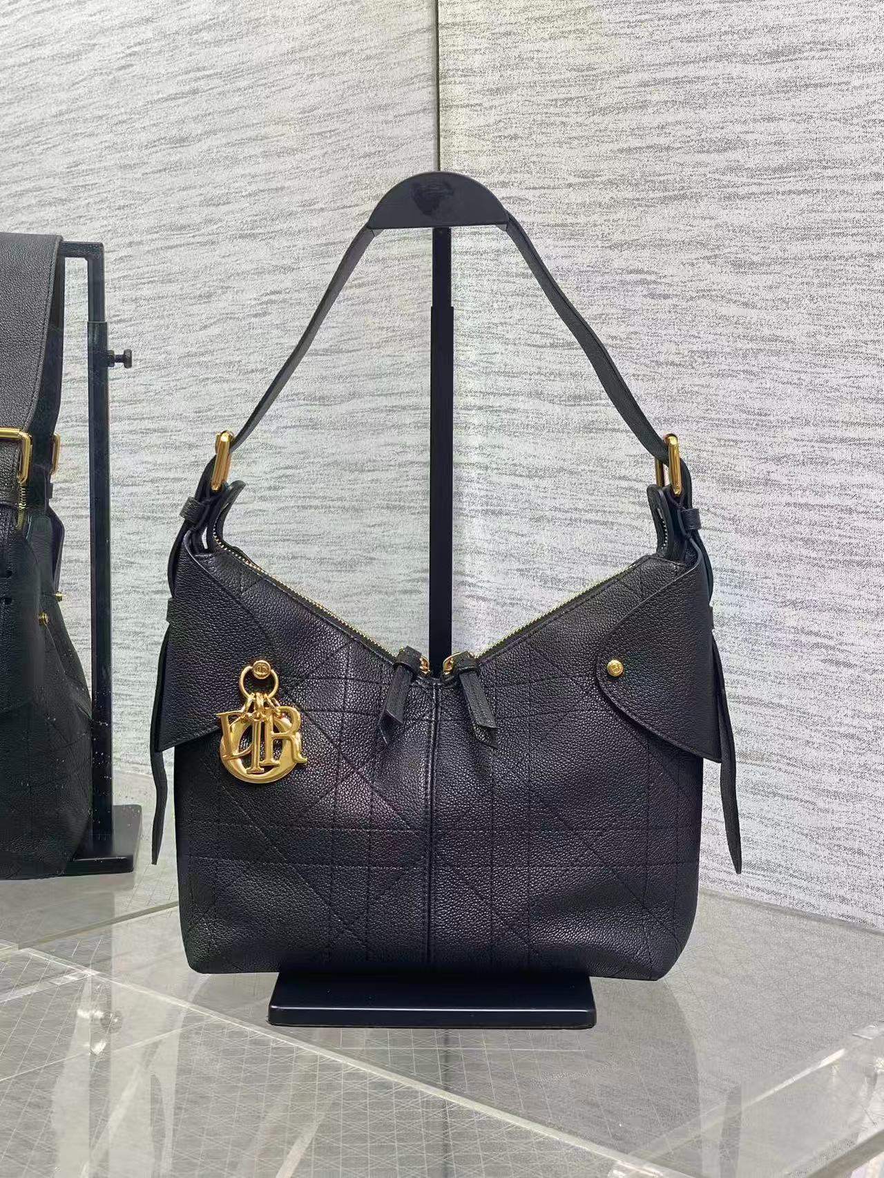 DIOR ディオール  バッグ