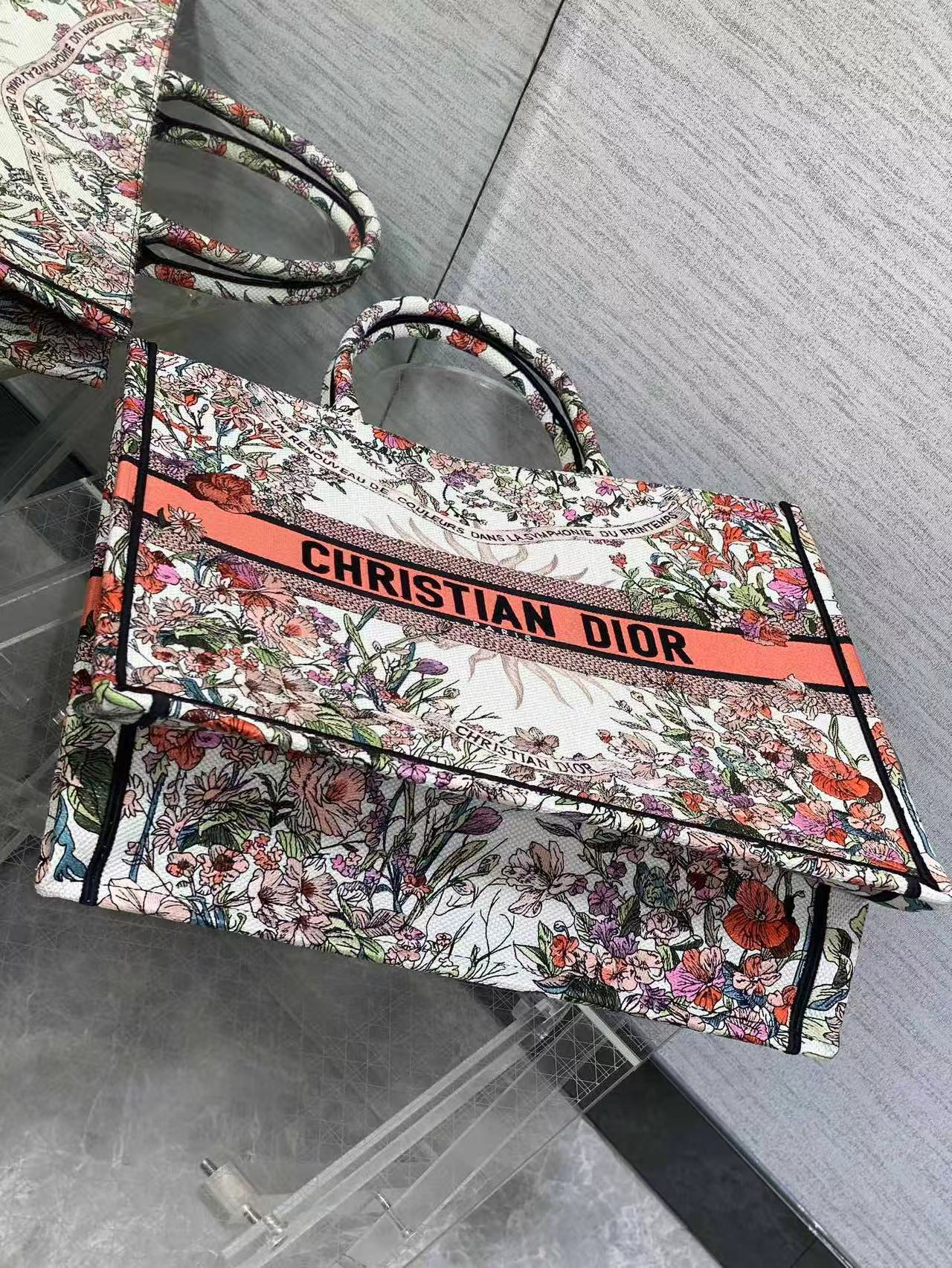 DIOR ディオール  バッグ