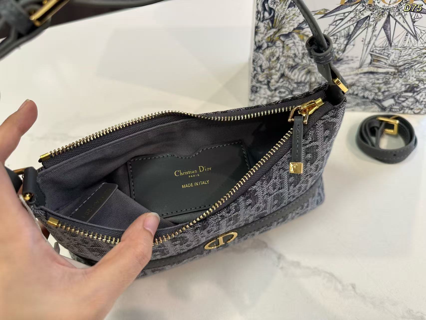 DIOR ディオール  バッグ