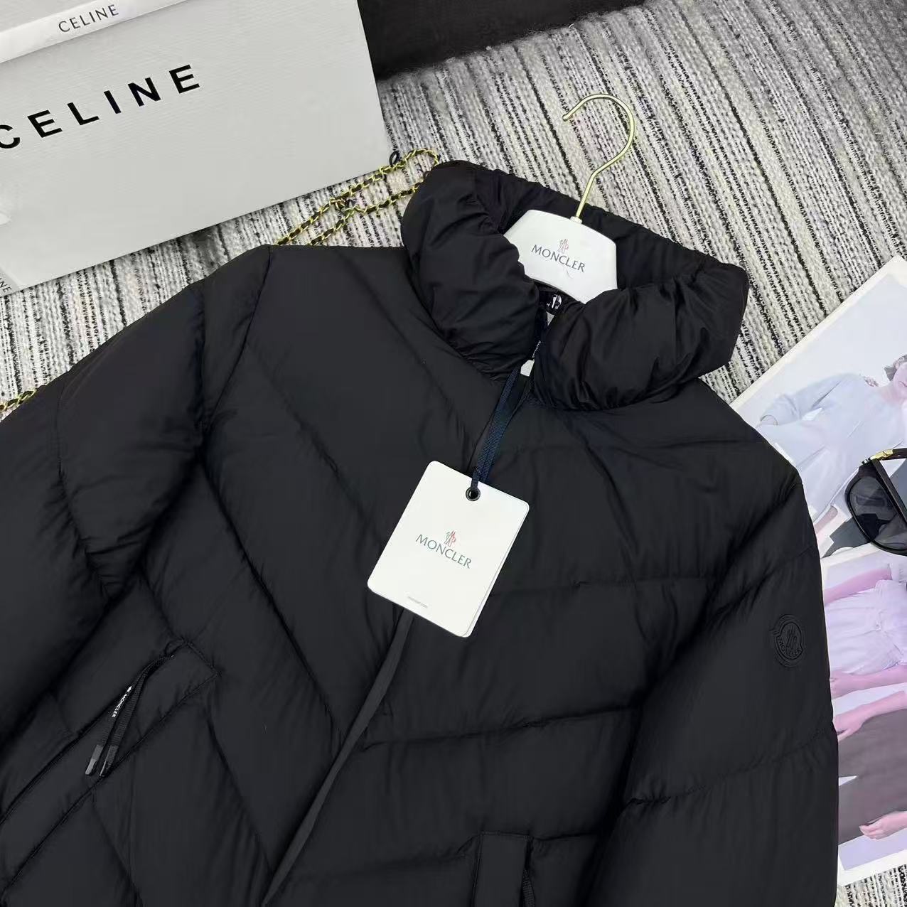 Moncler  モンクレール ダウンジャケット