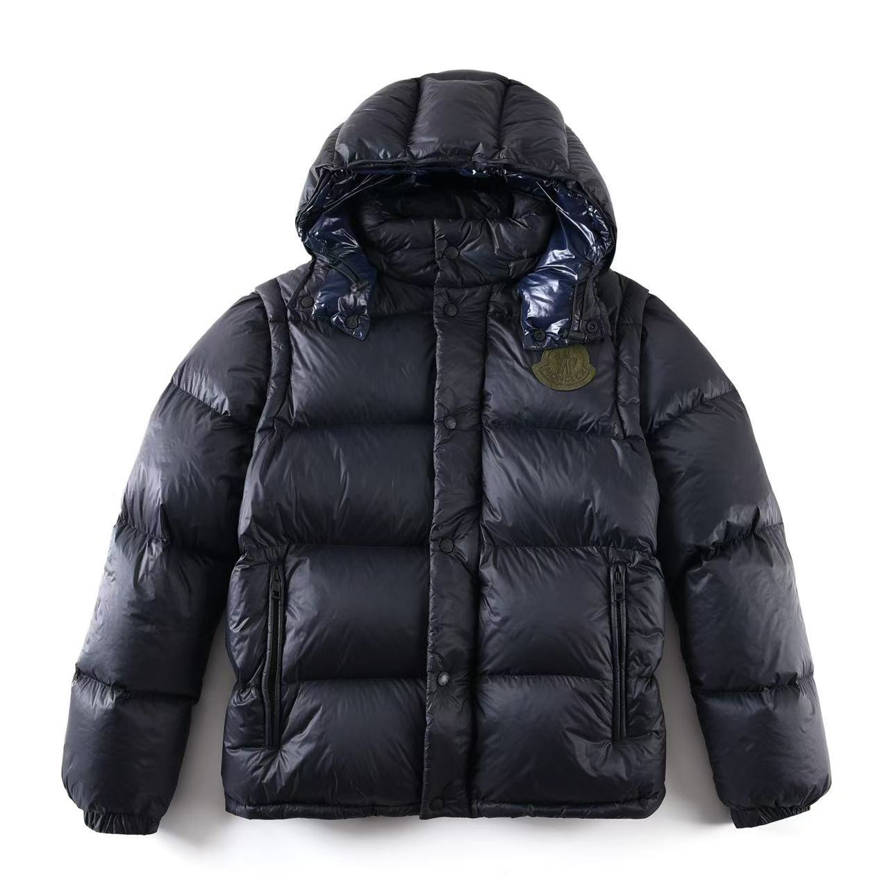Moncler  モンクレール ダウンジャケット