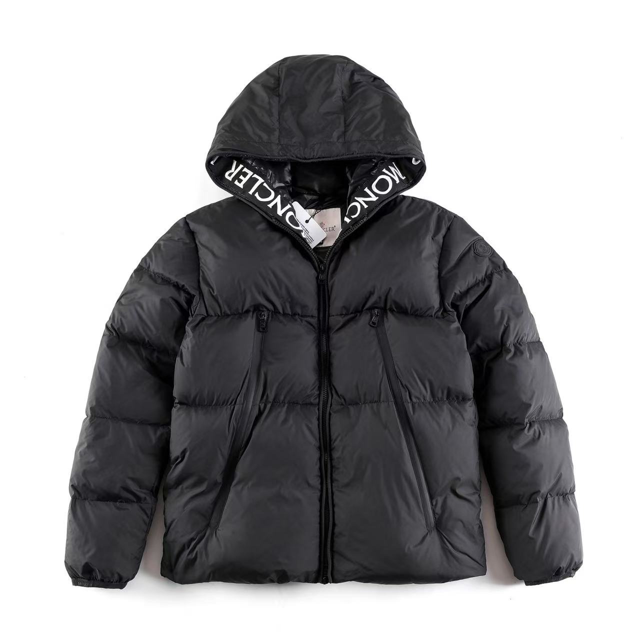 Moncler  モンクレール ダウンジャケット