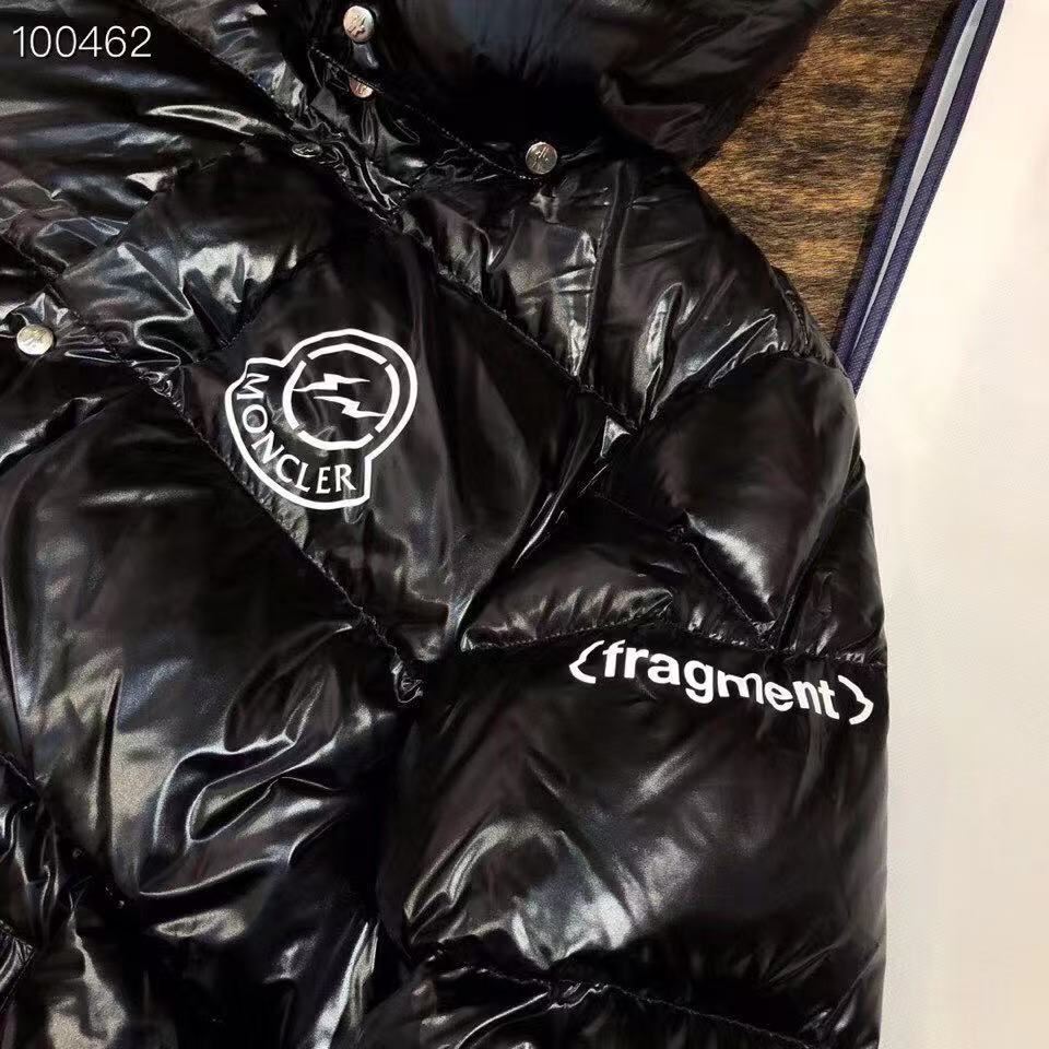 Moncler  モンクレール ダウンジャケット