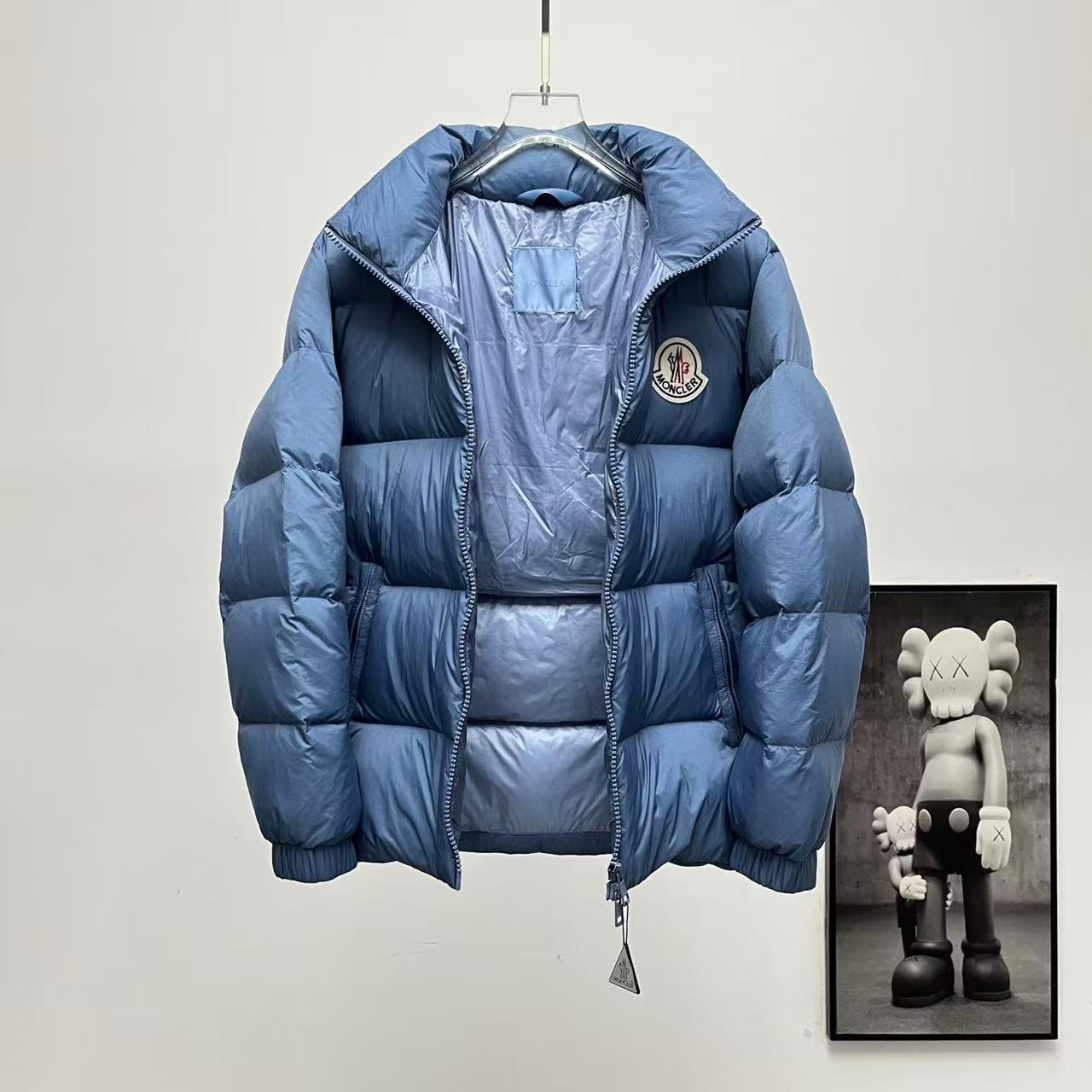 Moncler  モンクレール ダウンジャケット