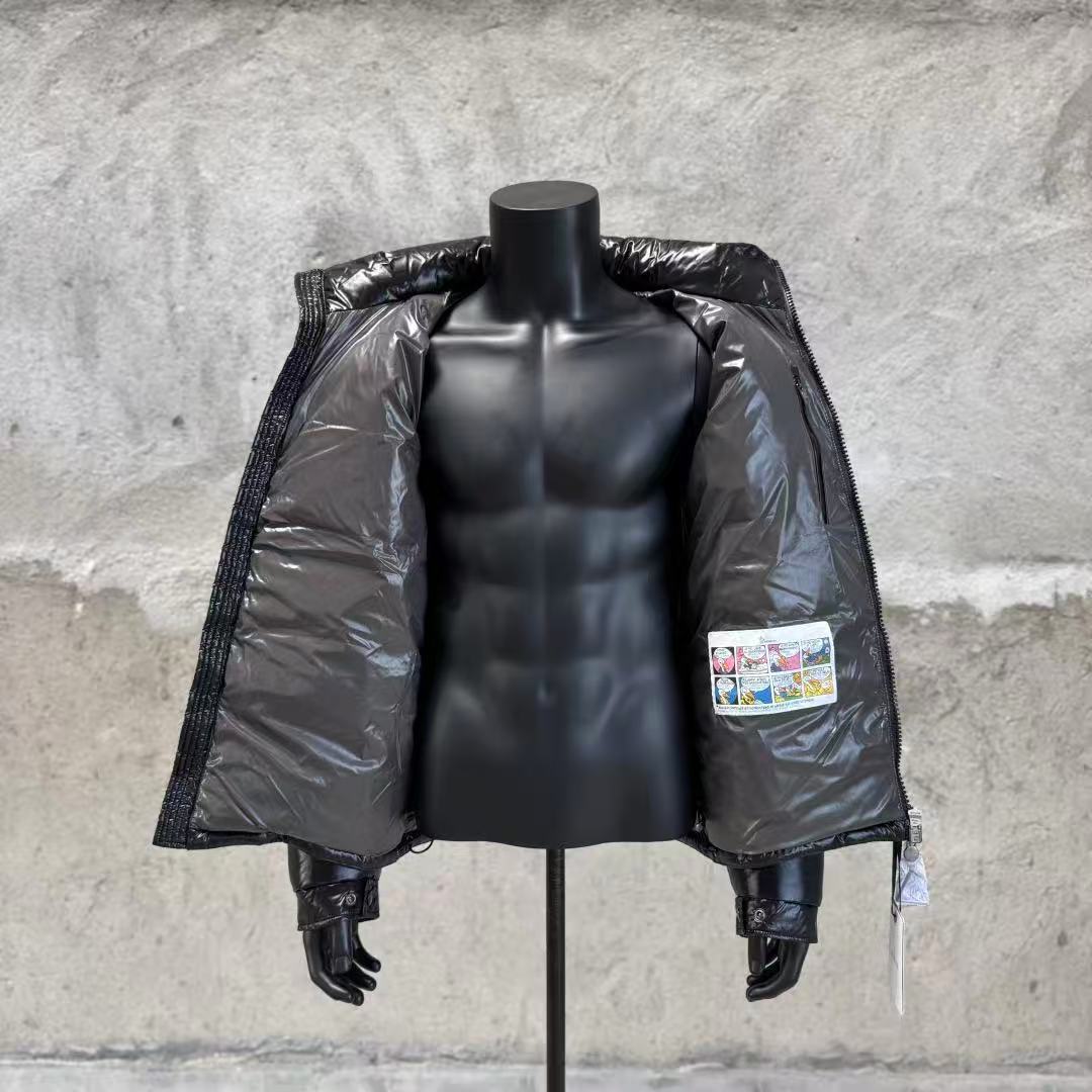 Moncler  モンクレール ダウンジャケット