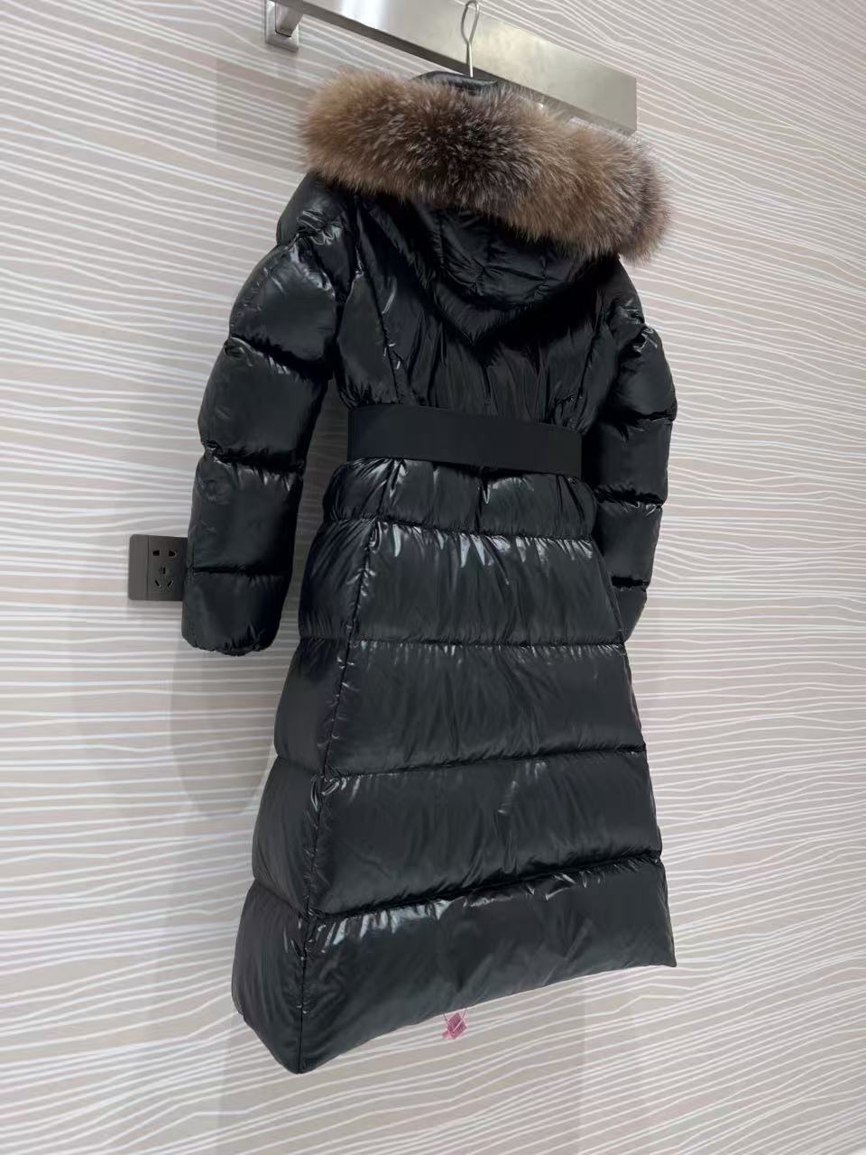 Moncler  モンクレール ダウンジャケット