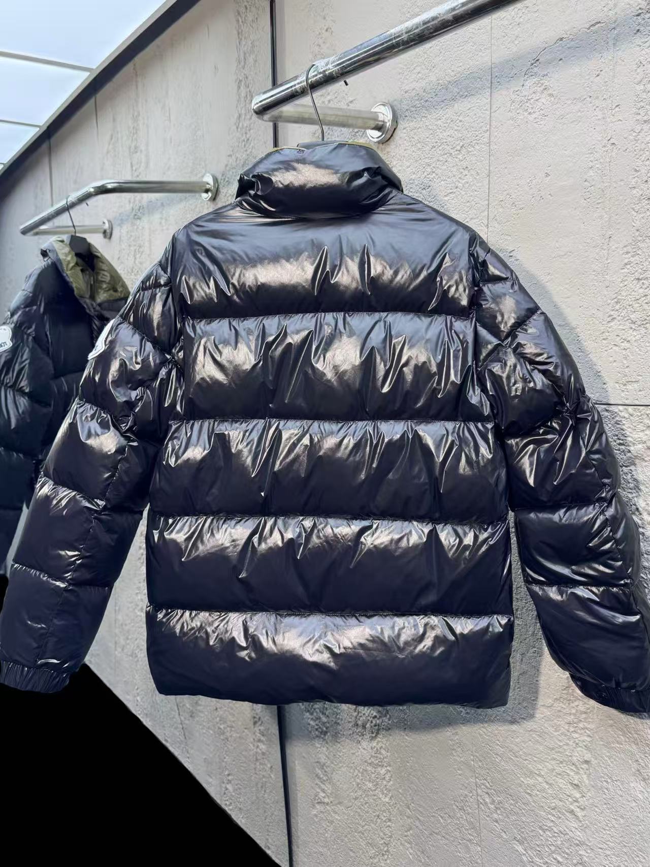 Moncler  モンクレール ダウンジャケット