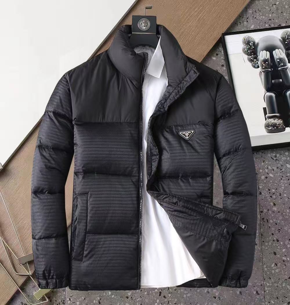 Prada  プラダ ダウンジャケット