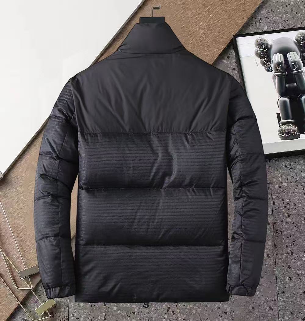 Prada  プラダ ダウンジャケット