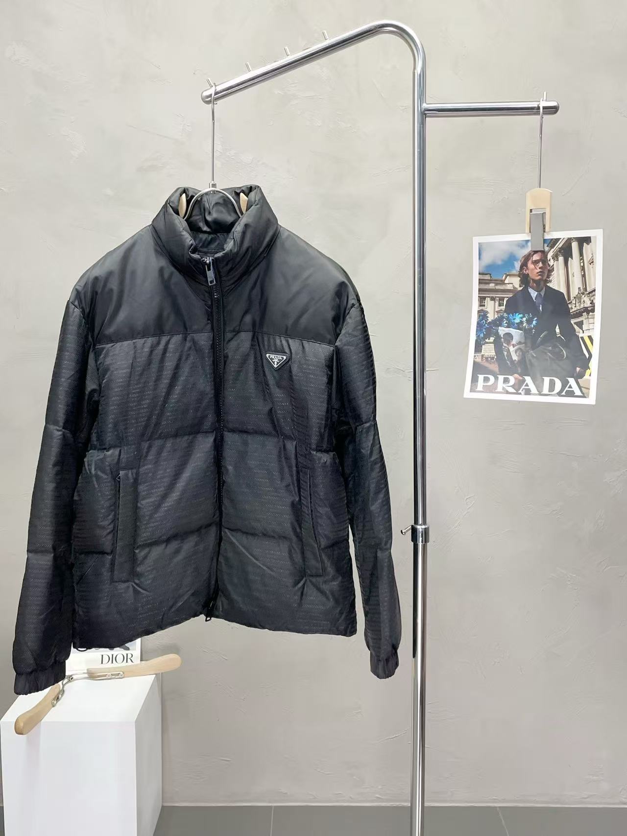 Prada  プラダ ダウンジャケット