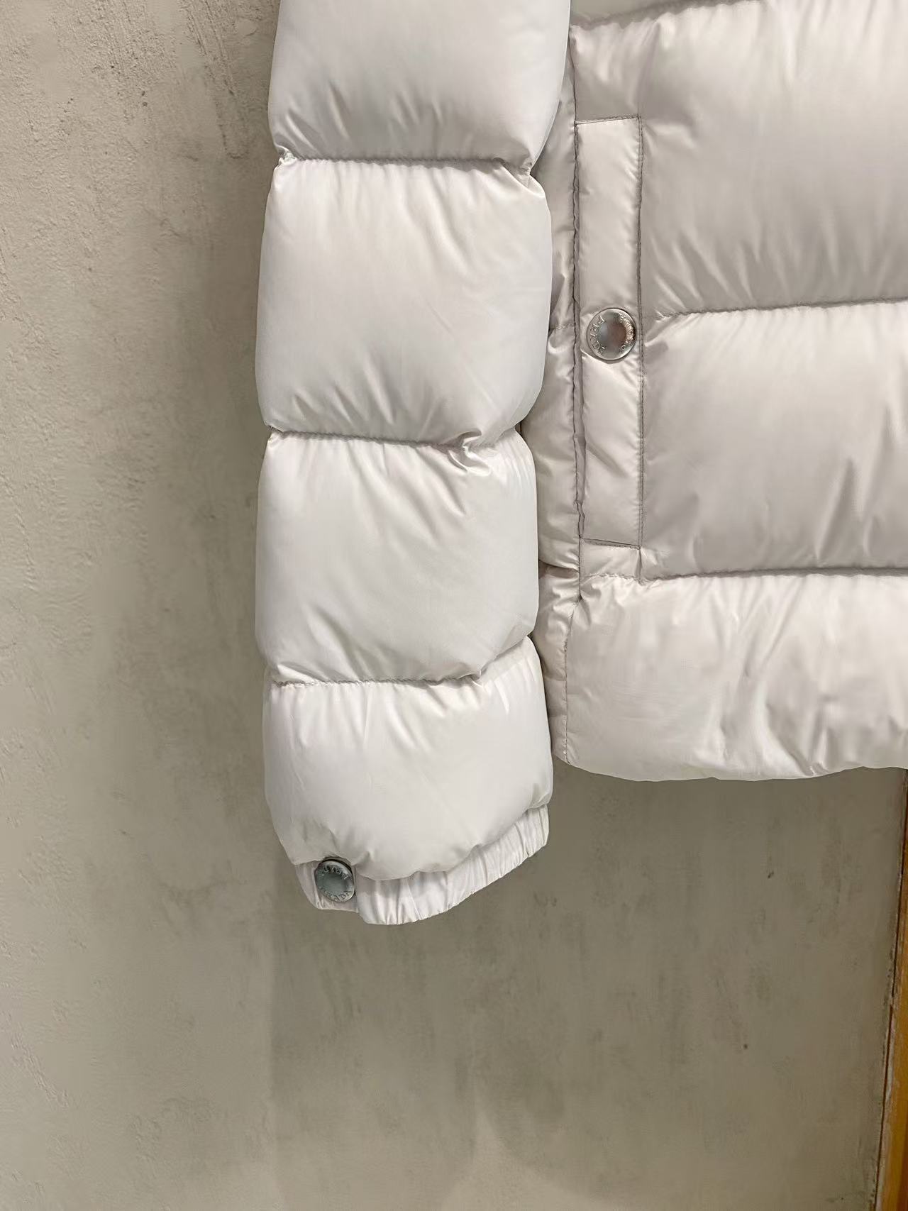 Prada  プラダ ダウンジャケット