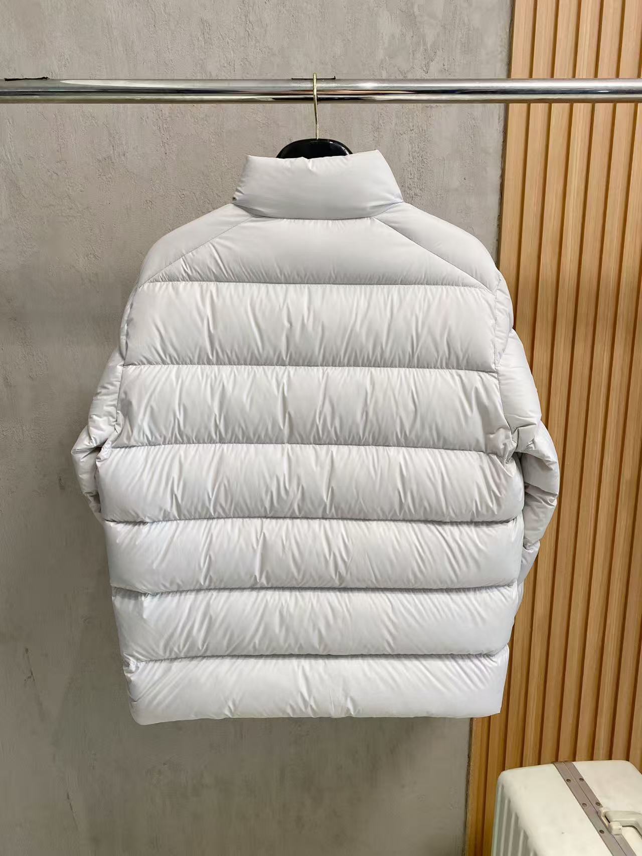 Prada  プラダ ダウンジャケット