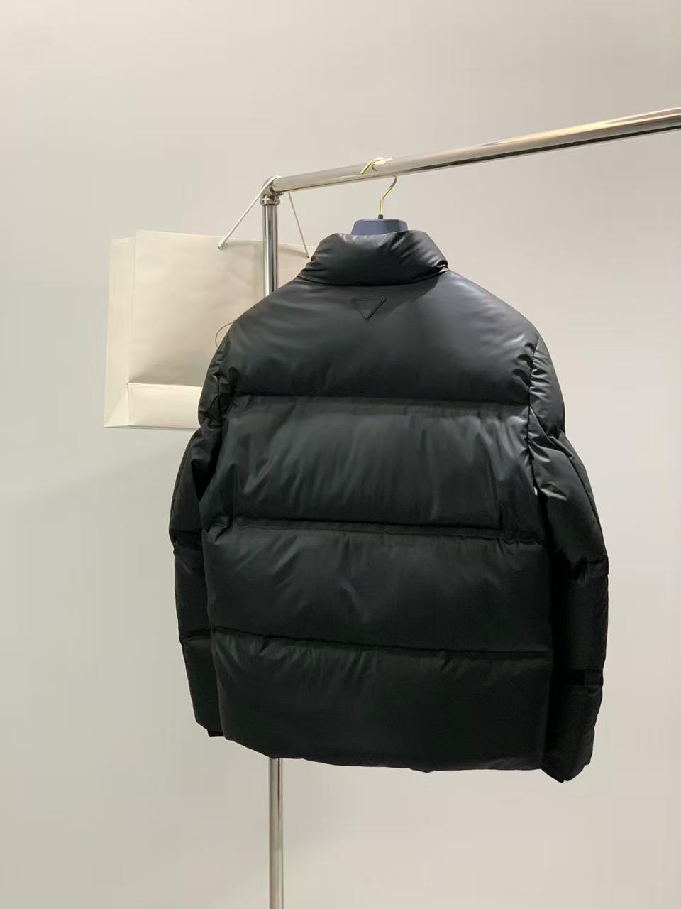 Prada  プラダ ダウンジャケット