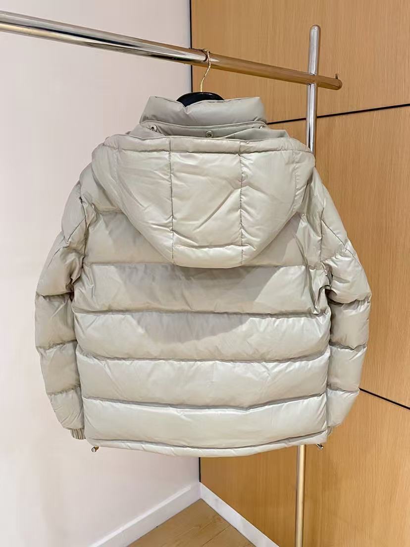 Prada  プラダ ダウンジャケット