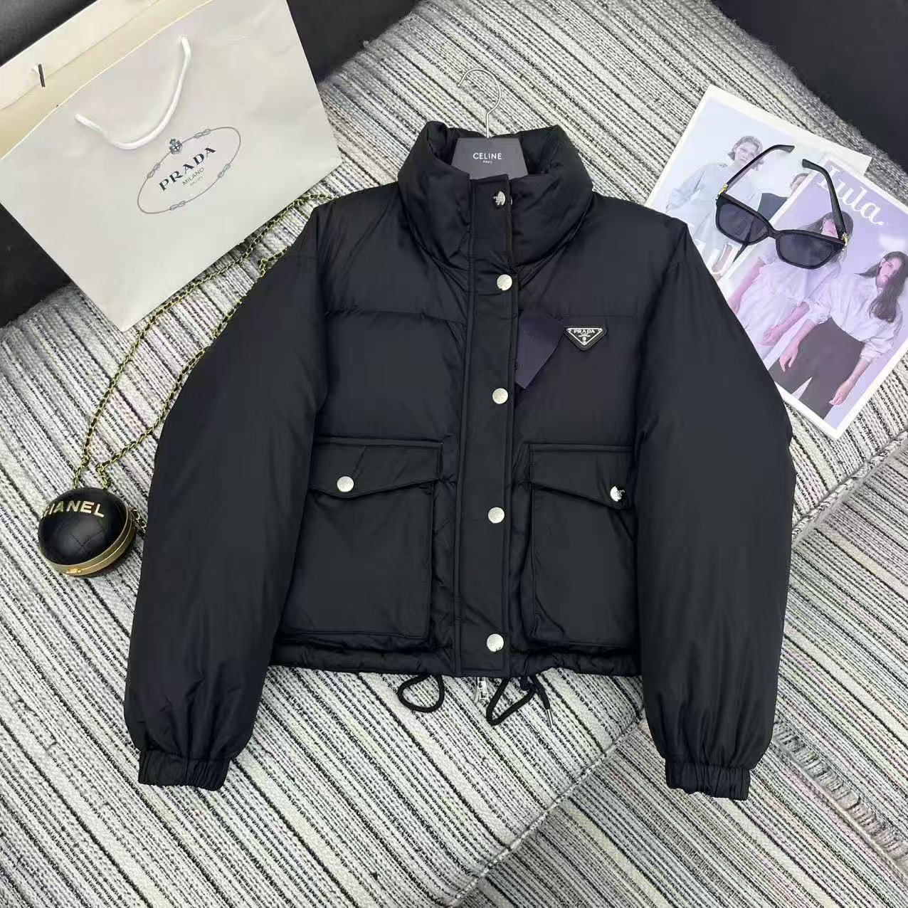 Prada  プラダ ダウンジャケット