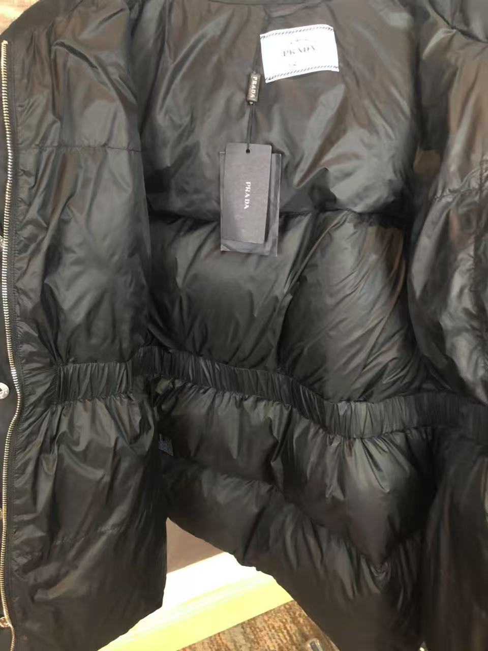 Prada  プラダ ダウンジャケット